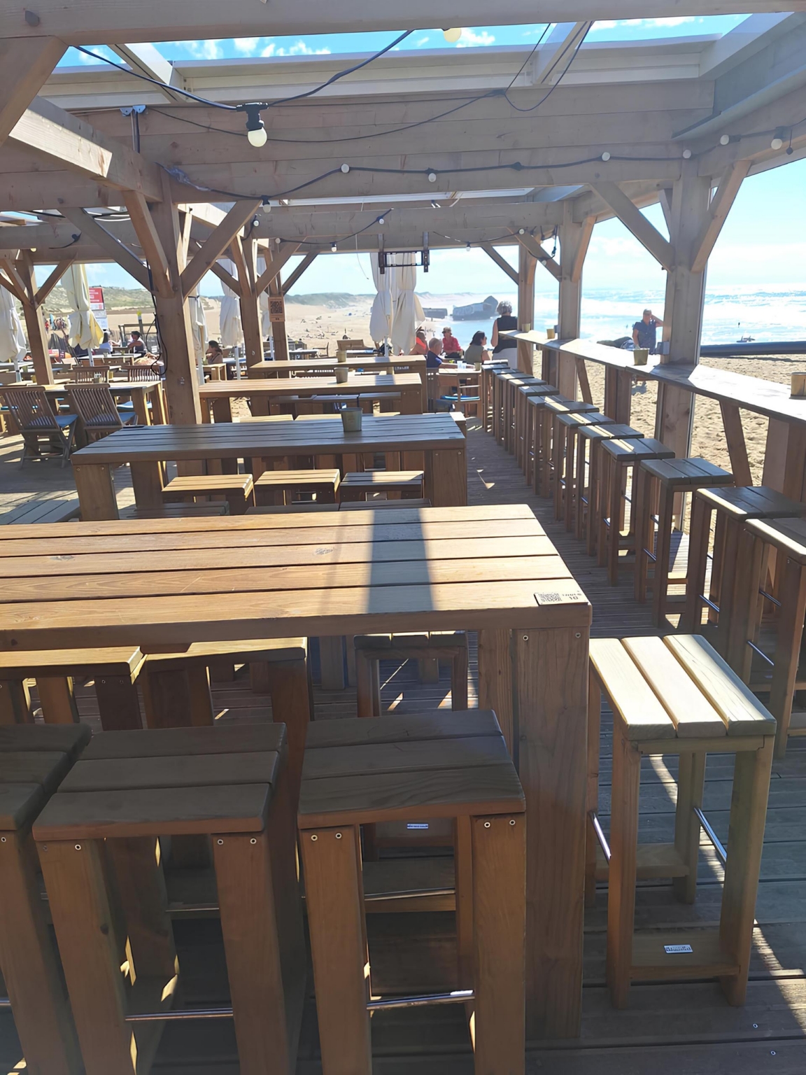 tables hautes tabourets eola bois terrasse bar plage labat merle